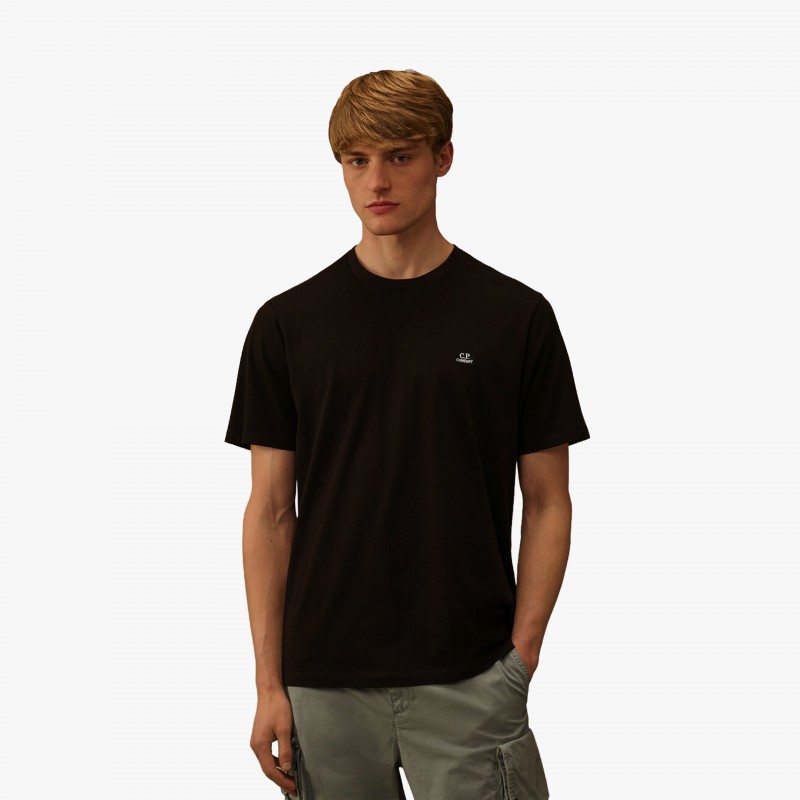 C.P. Company 30/1 Jersey Short Sleeve Logo Patch T-Shirt C.P. Company 30/1 Jersey Short Sleeve Logo Patch T-Shirt - RCCMTS726A 005100W 999 - Fuxia, Urban Tribes United
