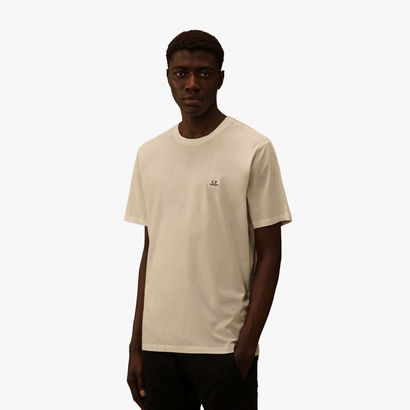 C.P. Company 30/1 Jersey Short Sleeve Logo Patch T-Shirt C.P. Company 30/1 Jersey Short Sleeve Logo Patch T-Shirt - RCCMTS726A 005100W 103 - Fuxia, Urban Tribes United