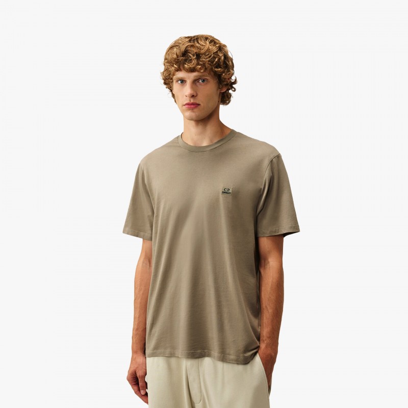 C.P. Company Jersey Short Sleeve Logo Patch - 21CMTS726A 005100W 356 - Fuxia, Urban Tribes United