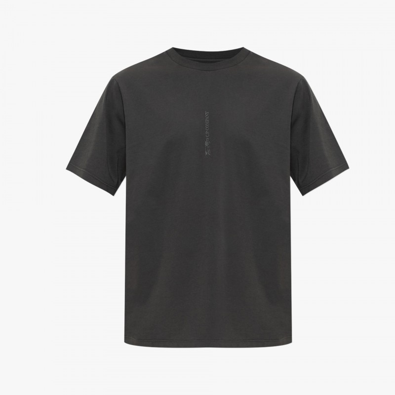 C.P. Company 30/1 Jersey Short Sleeve Logo T-Shirt C.P. Company 30/1 Jersey Short Sleeve Logo T-Shirt - 21CMTS184A 005100W 985 - Fuxia, Urban Tribes United