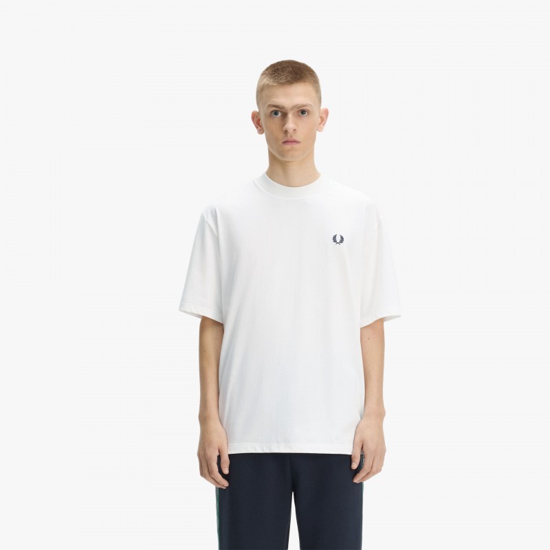 Fred Perry M2475 Fred Perry M2475 - M2475 129 - Fuxia, Urban Tribes United