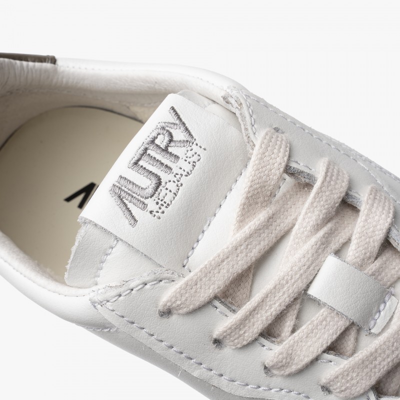 AUTRY Medalist Low Leather AUTRY Medalist Low Leather - AULM LL28 - Fuxia, Urban Tribes United