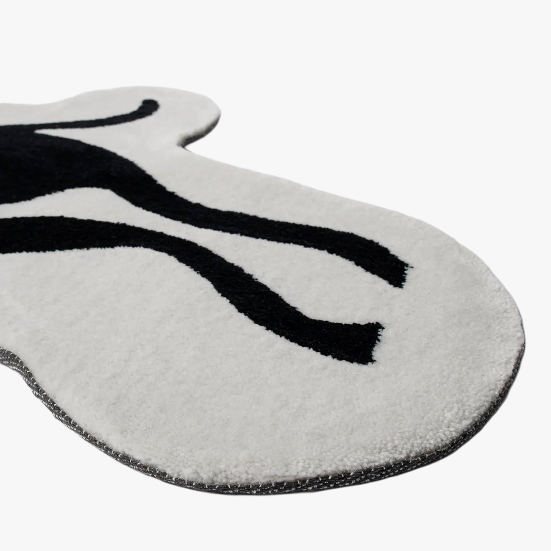 By Parra High Heel Gloves Tufted Rug