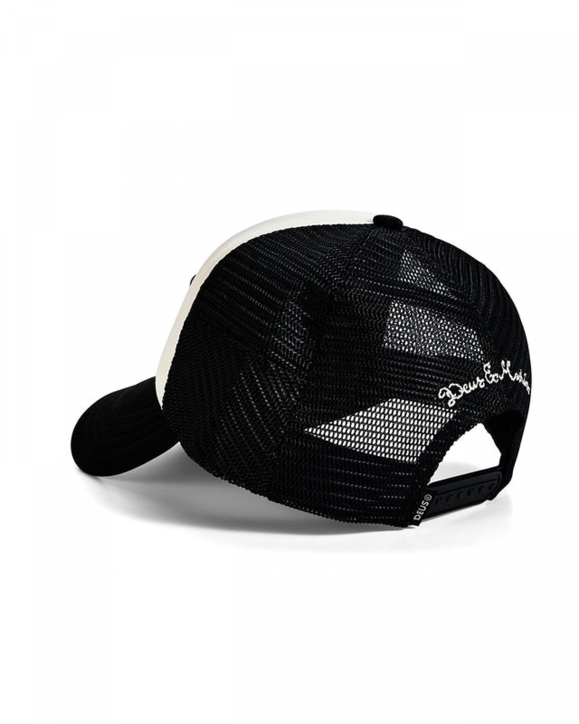 Deus Ex Machine Josel Trucker