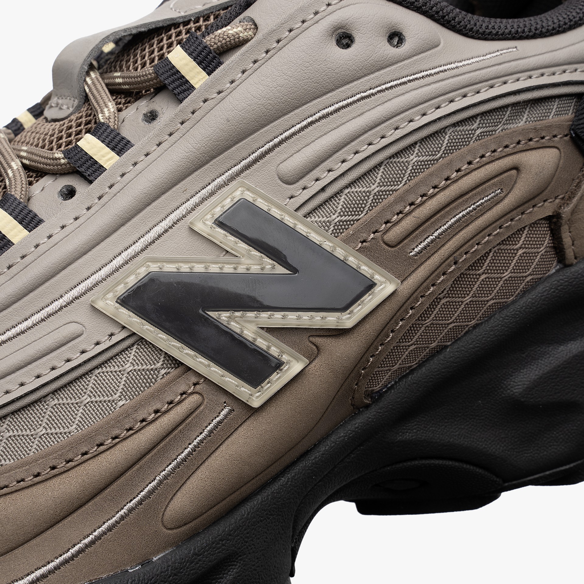 New Balance 1000