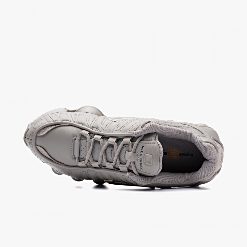 Nike W Shox Nike W Shox - IQ0023 001 - Fuxia, Urban Tribes United